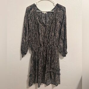 Zsupply Long Sleeved Flowy Beige Small Spots Flowy Short Dress